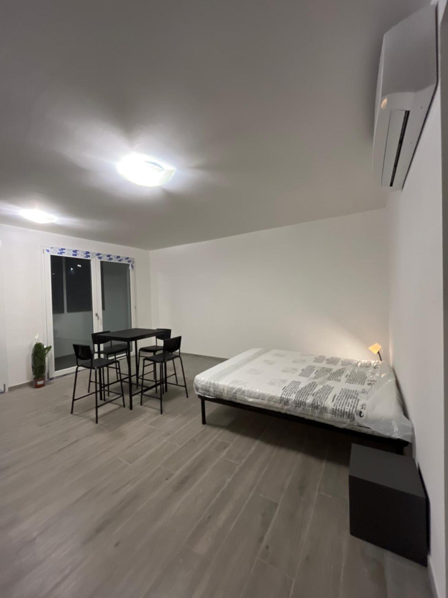 רומא Alessandrino Apartment מראה חיצוני תמונה