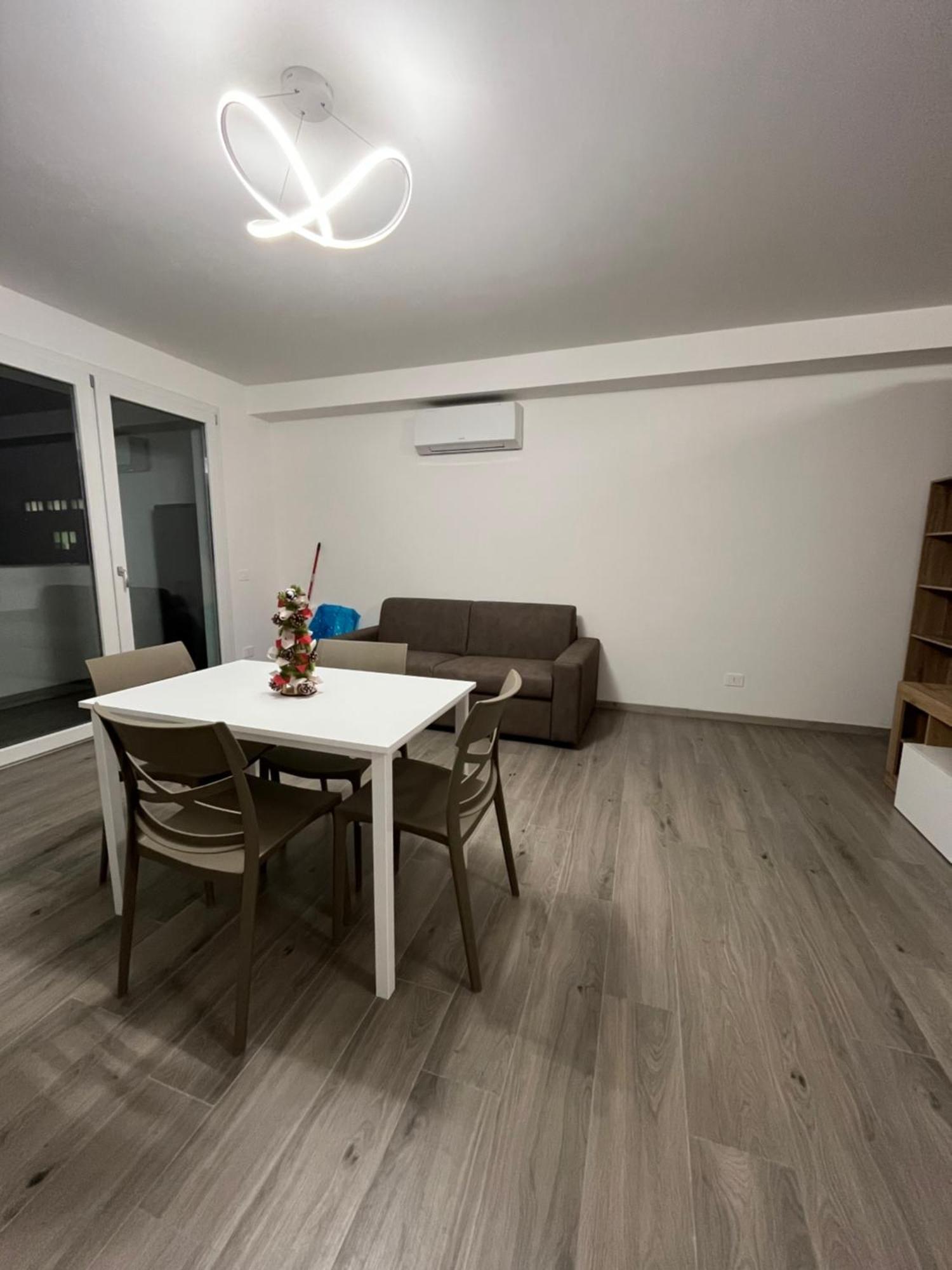 רומא Alessandrino Apartment מראה חיצוני תמונה